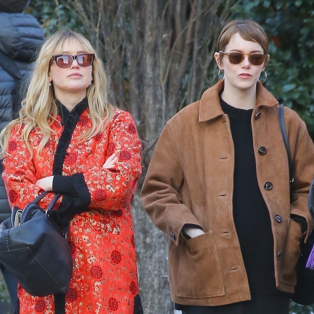 Jennifer Lawrence and Emma Stone Enjoy Girls’ Night Out in NYC