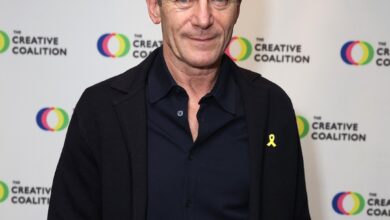 White Lotus’ Jason Isaacs Reveals Show’s Paycheck Per Episode
